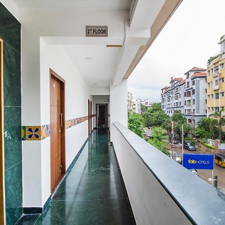 Fabhotel Limestone Suites - 750M From Yashoda Hospitals, Somajiguda Hyderabad Bagian luar foto