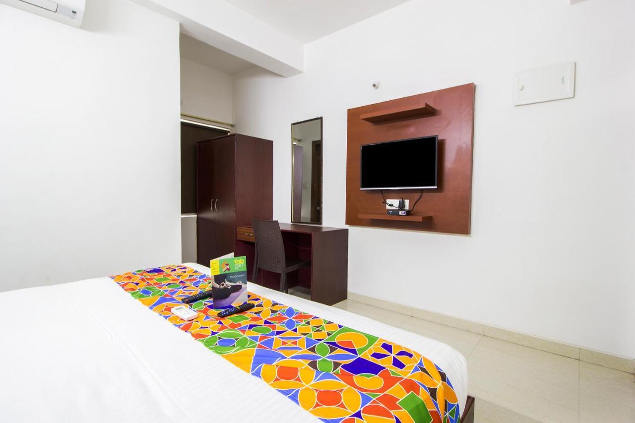 Fabhotel Limestone Suites - 750M From Yashoda Hospitals, Somajiguda Hyderabad Bagian luar foto